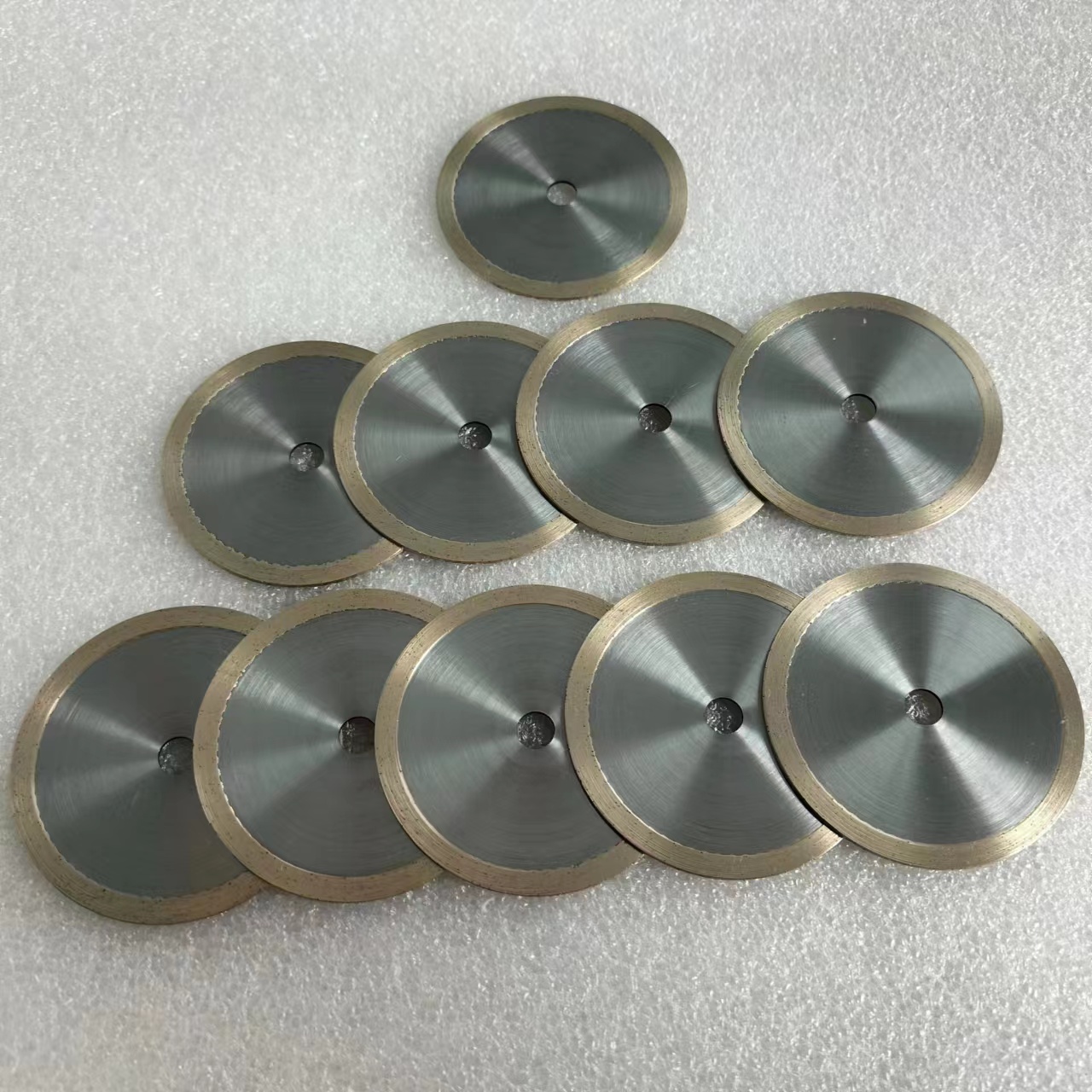 Diamond Bronze Sintered Saw Blade for Ferrite Slotting in Diamond Magnetic Materials