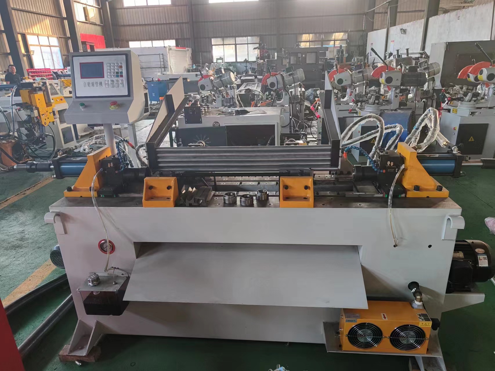 Hydraulic single head automatic loading and unloading of stainless steel metal pipe end forming machine for expanding the pier head of the pipe shrinking machine