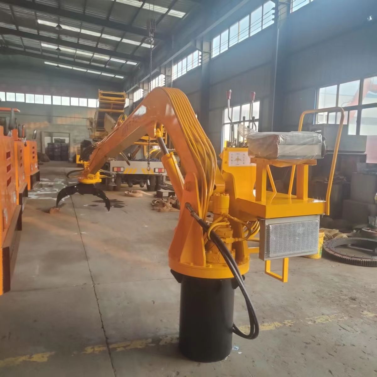 Fixed grab oil electric dual purpose extended arm grab steel machine grab straw bag wood scrap steel 360 ° rotary clamp