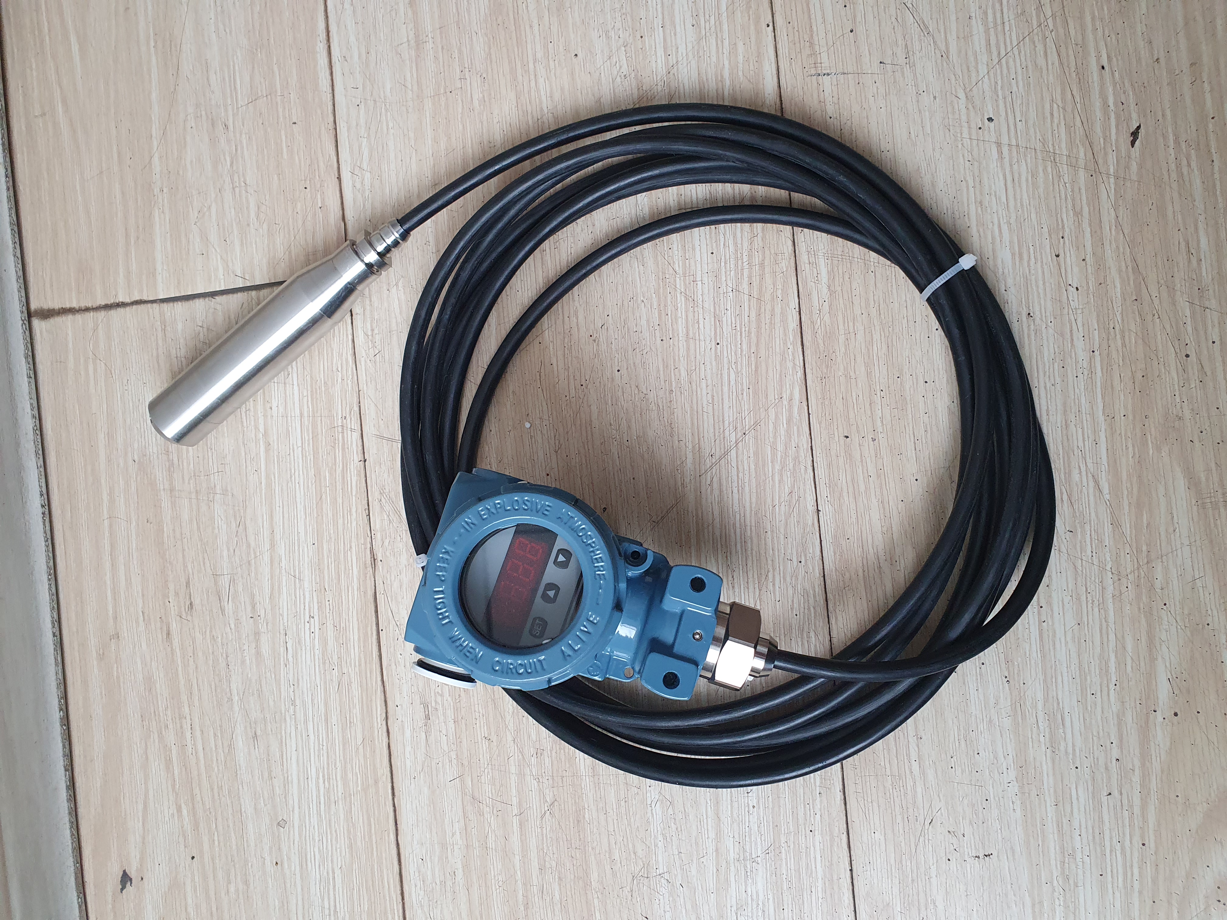 Input type liquid level transmitter Level sensor sensor static pressure throw in type BR Brooks