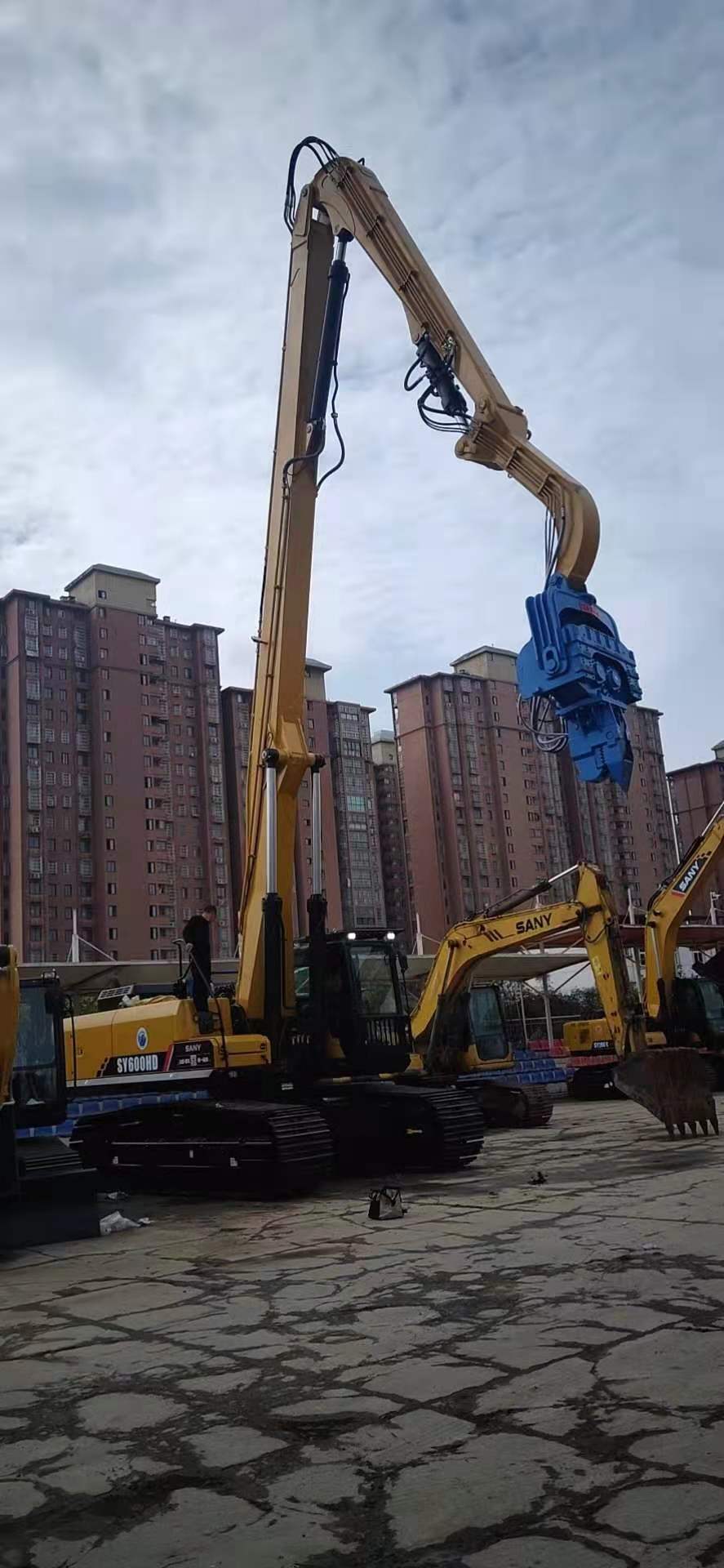 Hook arm refitting plant, excavator pile driving arm, 350 photovoltaic pile hammer, Pile driver manufacturer