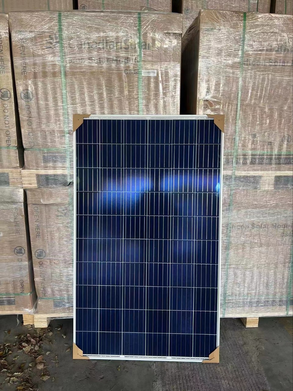 Canadian Solar photovoltaic panel 530w 535w 540w 545w 550w 555w solar photovoltaic power plant