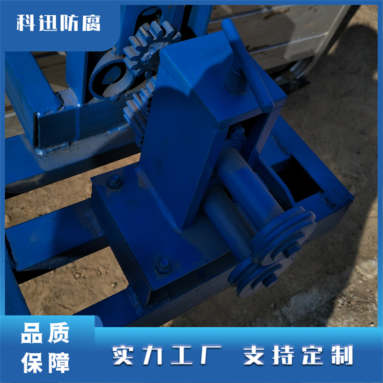 The integrated rolling and edge pressing machine operates reliably, stably, and has a simple foundation, resulting in good mechanical performance