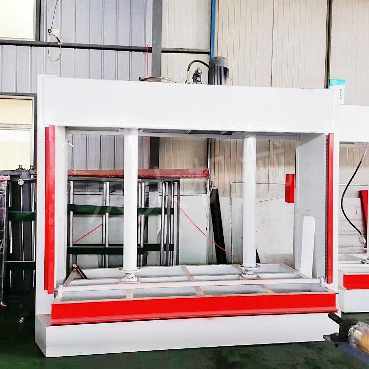 Foamed board polyurethane board coating machine, single side rolling equipment, insulation board, insulation board, and shaping press