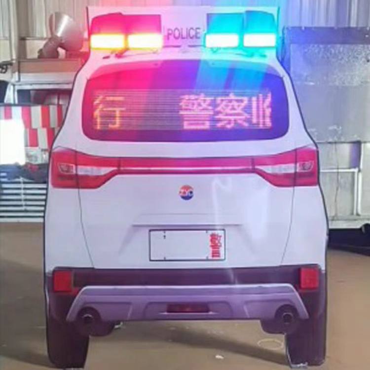 交通指挥假人 厂家高速公路太阳能led交通仿真车 保通摇旗机器人