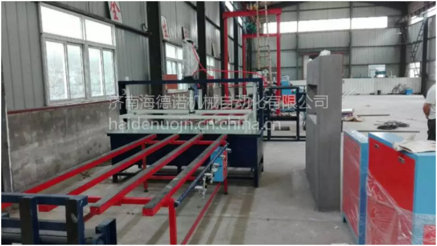 The complete testing process of the air breathing cylinder testing line is guided and installed by technical personnel