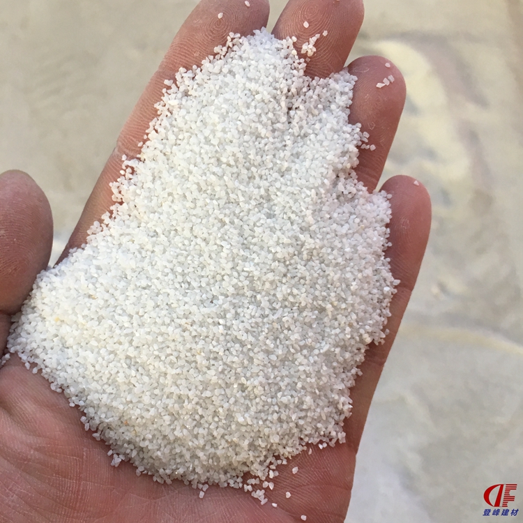 Sand blasting for rust removal of quartz sand 20-40 mesh pipeline anti-corrosion water treatment filter material lawn filling