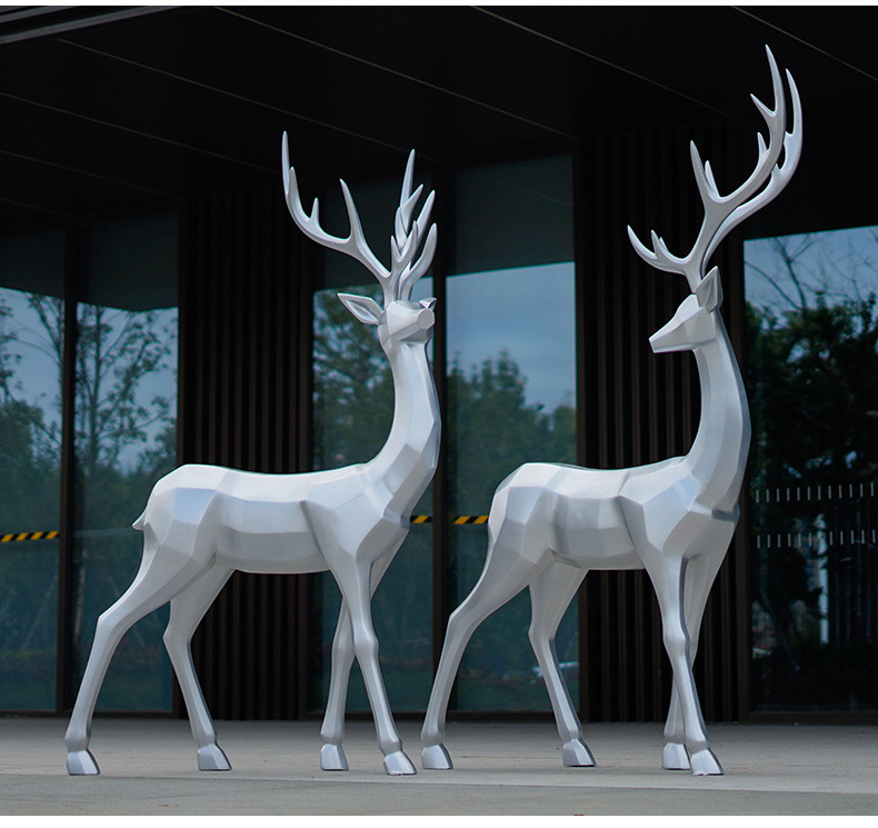 Imitation stainless steel deer ornaments, outdoor landscaping, parks, real estate decoration ornaments, fiberglass sika deer sculptures