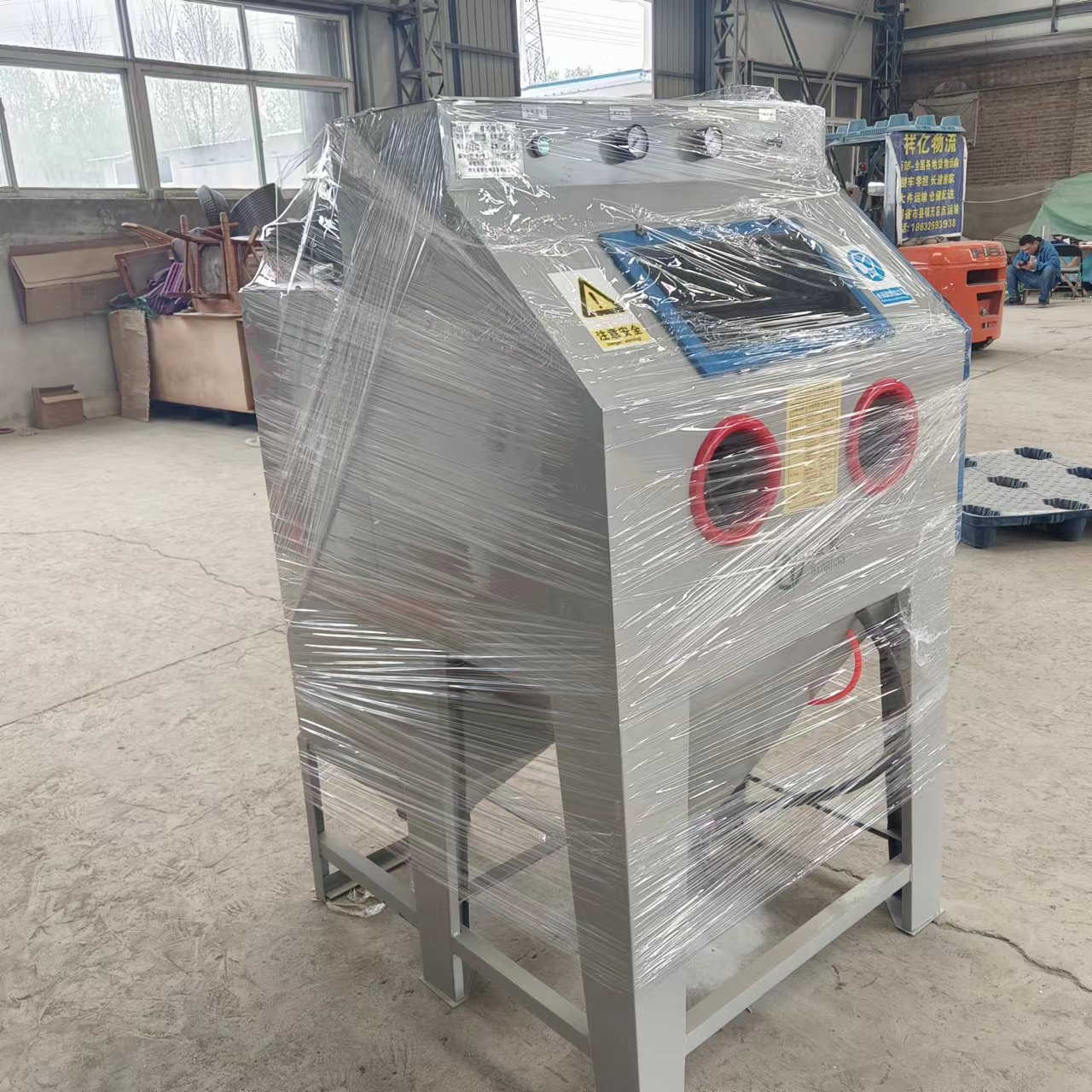 9060 manual box sandblasting machine for metal surface cleaning and renovation of copper products