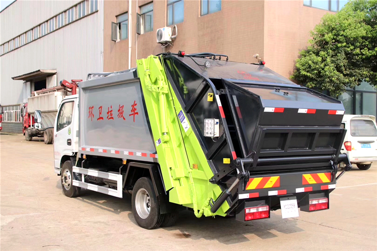 Dongfeng D6 Dorika 7-square compressed Garbage truck The garbage transfer vehicle in the community can be hung with two 240 liter buckets