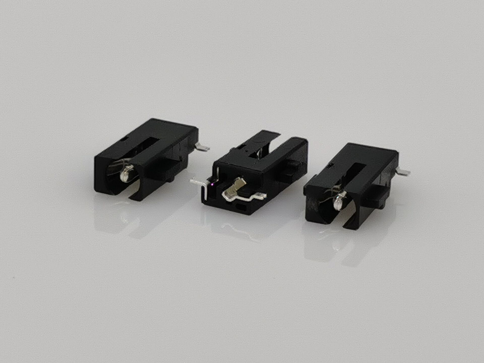 Sink Plate High Current Bus Interface DC-064 Dongjin Aircraft Power Socket 1.65-pin DC Charging Stand JACK