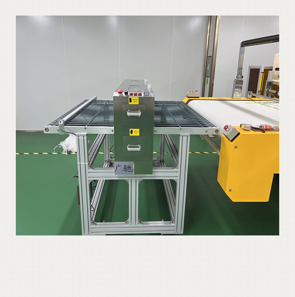 Polarizer surface dedusting and cleaning equipment Electrostatic precipitator plate cleaning machine after diffusion polishing slicing