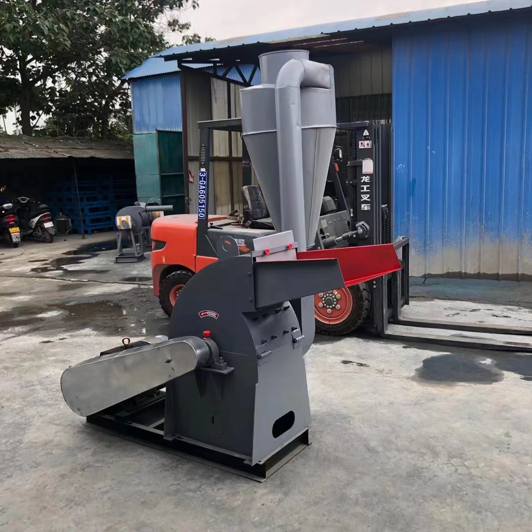 Hammer type feed crusher, household small-scale breeding, corn straw, soybean meal, and miscellaneous grains, universal large feeder