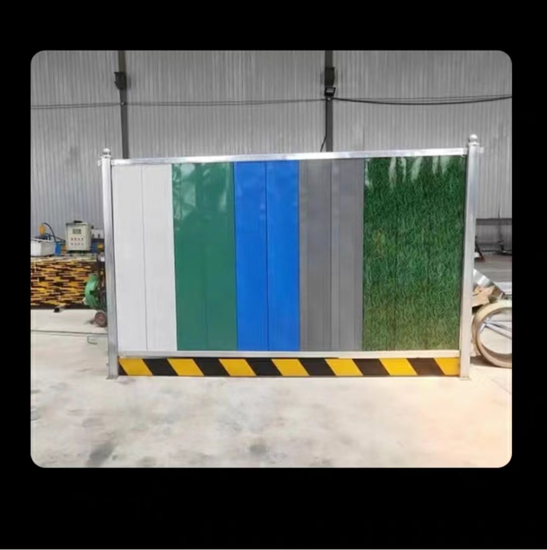 Color steel plate fence, temporary protection, isolation fence, small grass color fence, construction site construction fence, spring rain