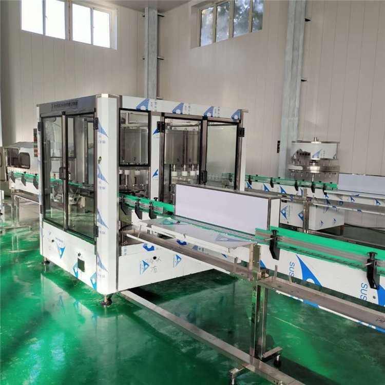 125ml strong liquor filling machine Wine packaging assembly line 500ml Baijiu filling line with fast rotary speed