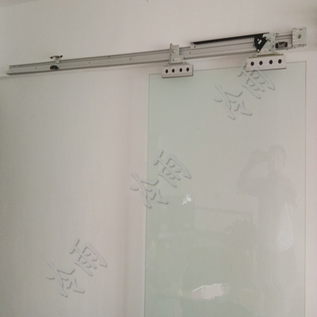 Cold rain semi-automatic door sliding door closer can automatically close the door without power supply, and the door opener can push and pull the door