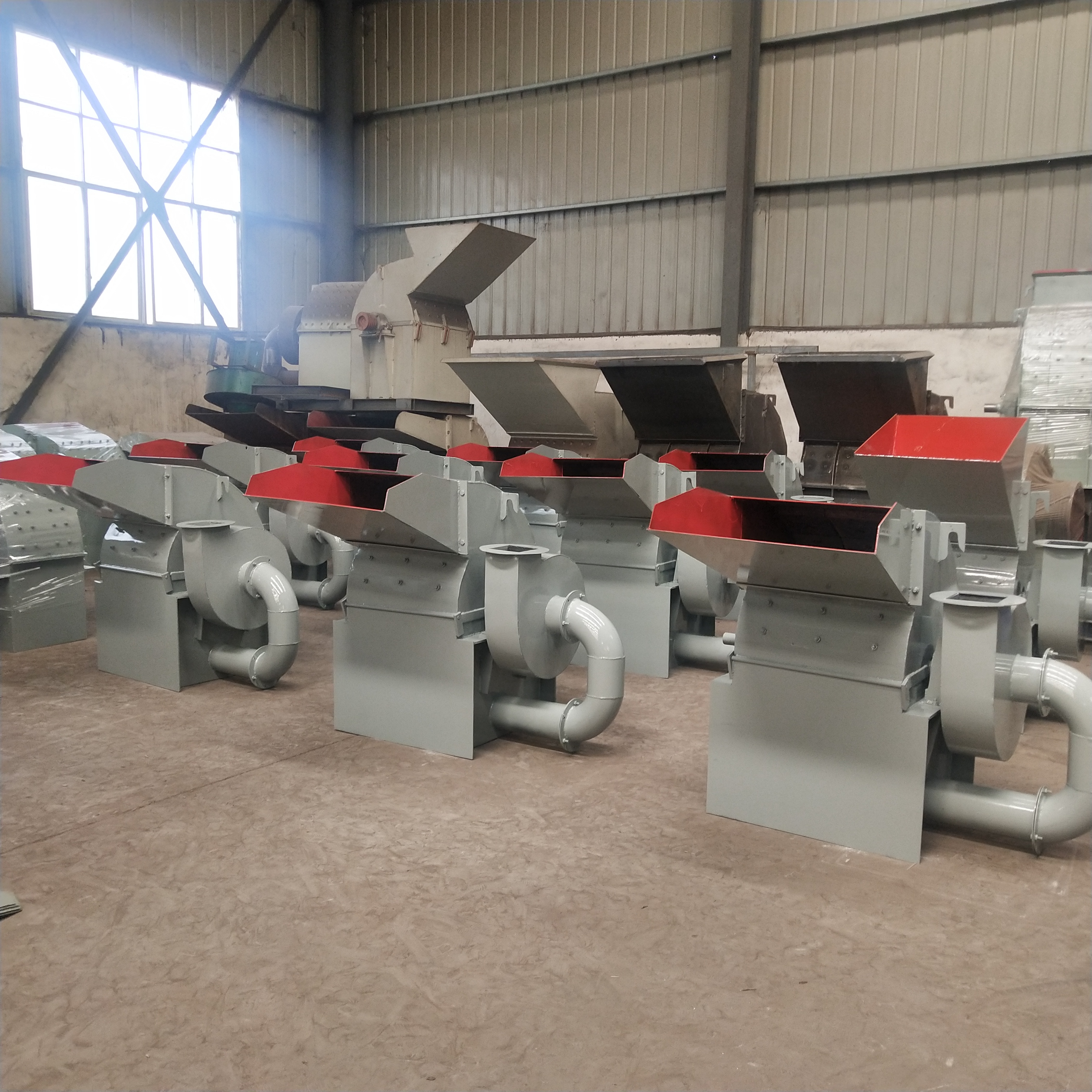 Supply of Eucalyptus bark, rubber tree crusher, wood and bamboo corner material crusher