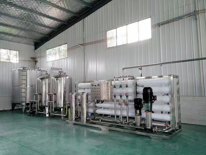 Source manufacturer's deionized water equipment, ultrafiltration equipment, reverse osmosis RO equipment, and pure water equipment are professionally customized