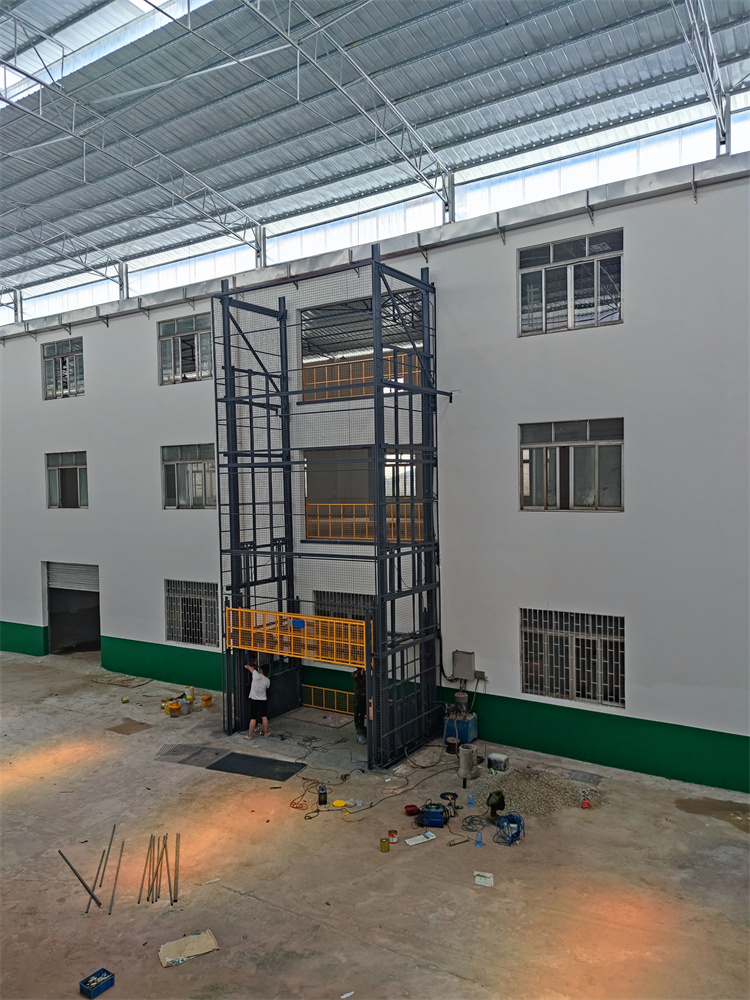 Weilin Qinli manufacturer customizes factory elevators, cargo elevators, warehouse elevators, customized electric lifting platforms