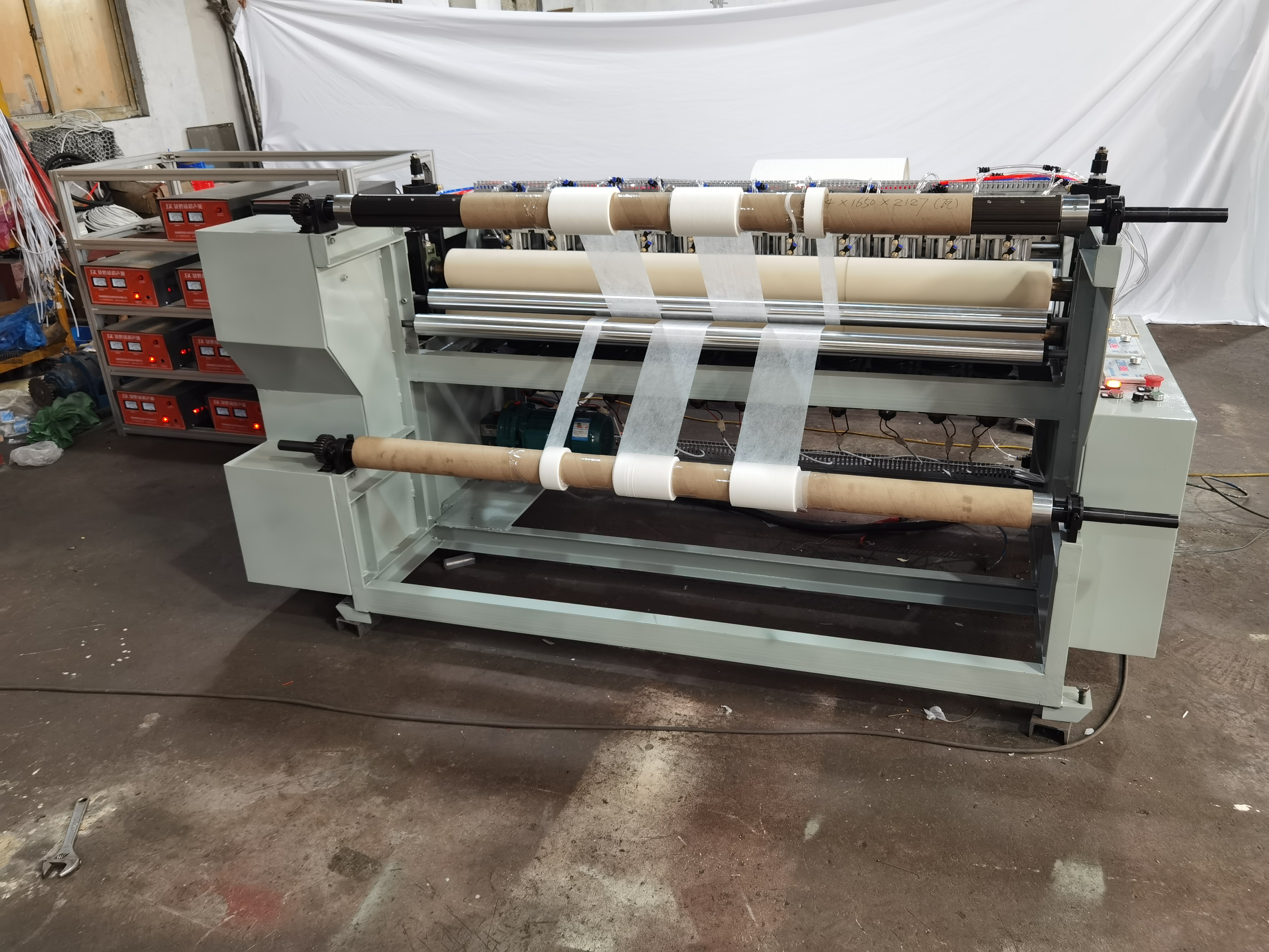 Melt blown cloth blanket, towel cloth, embossing and cutting machine equipment, coating cloth, plastic film, non-woven fabric winding machine, all in one machine