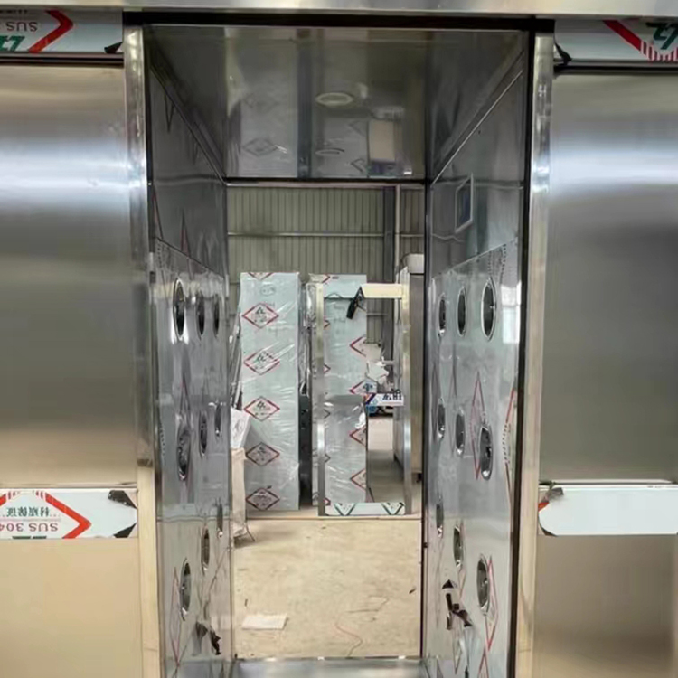 Stainless steel finished product air shower room automatic induction workshop air shower door air shower channel customization