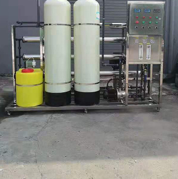 Glass fiber reinforced plastic tank, manganese sand, quartz sand filtration tank, well water yellowing removal, activated carbon filter, resin softening filtration equipment