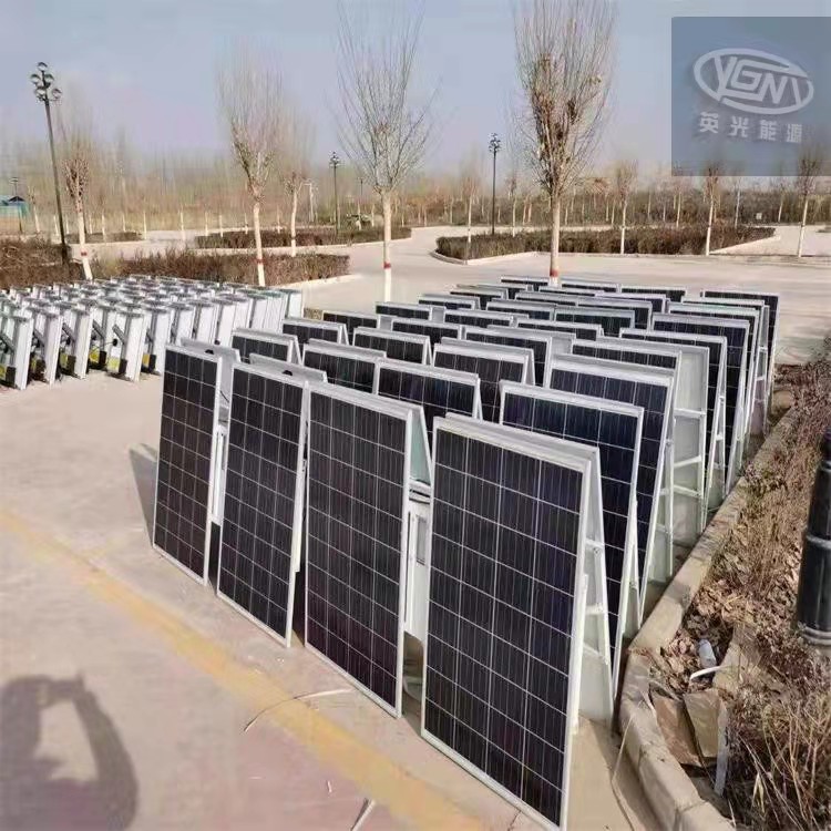 Installation of a small power generation system by the manufacturer with a single crystal 550w single glass single side solar panel for energy storage of 30KW construction