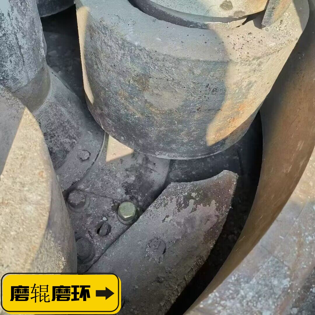 Used Jiucheng Xinye Calcium Powder Mill 4R Raymond Machine 3220 Raymond Grinding Ore Mill