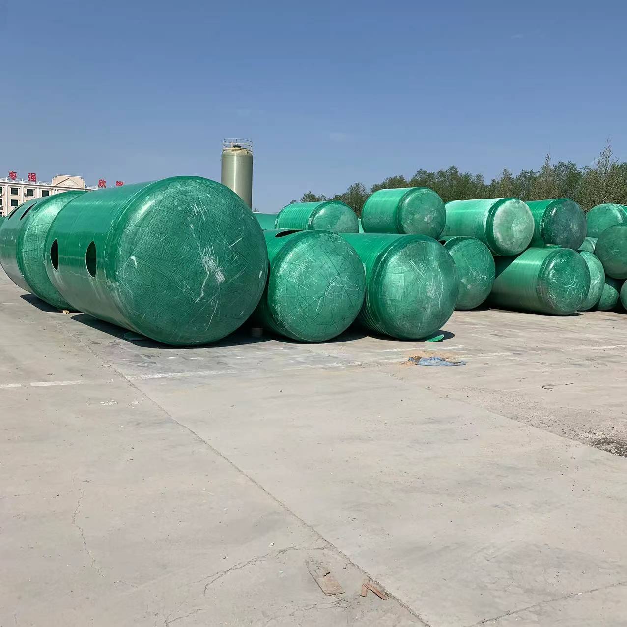 Zhanrui FRP septic tank, rural environmental protection toilet, sedimentation tank, sewage treatment equipment, fire control tank