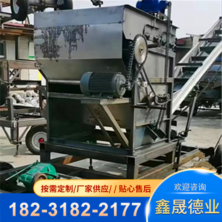 Corn peeling machine, stick peeling machine, fully automatic corn peeling machine, stable transmission, and labor saving