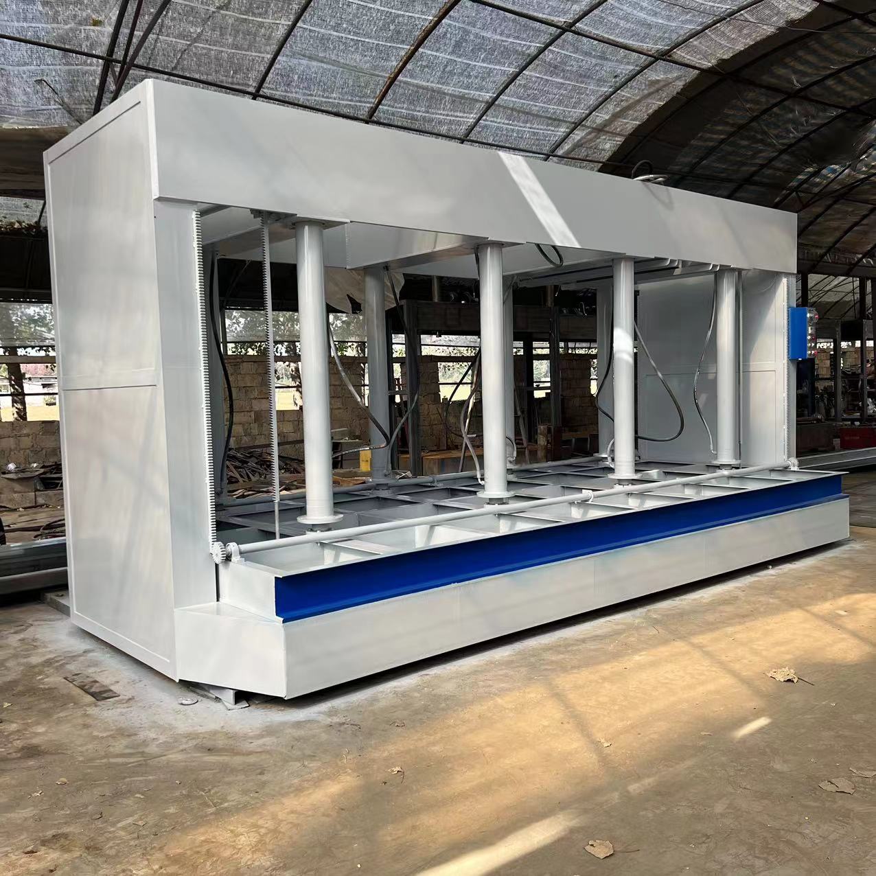 External wall insulation board hydraulic cold press, wooden door honeycomb board whole stack pressing machine, customized 5-meter composite board pressing machine