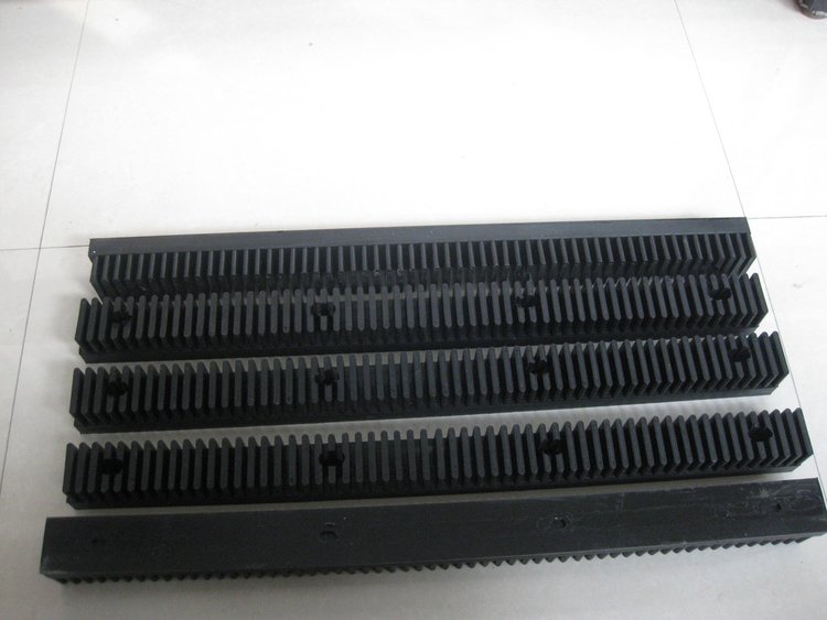 Subway anti step rubber strip Platform safety EPDM sealing strip Screen door sealing strip