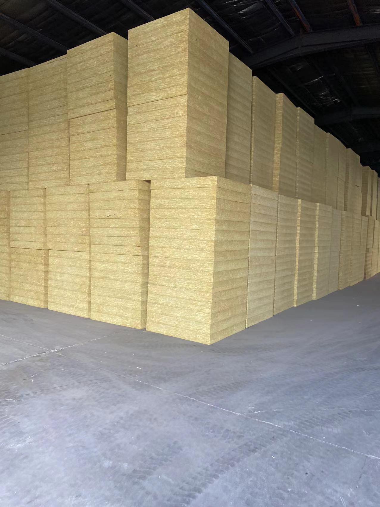 Rock wool board Grade A fireproof exterior wall insulation wall insulation KTV bar dedicated centrifugal soundproofing cotton board