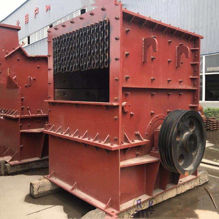 Square box crushed stone sand making machine Mobile heavy hammer crusher Limestone box crusher Guangxin Machinery