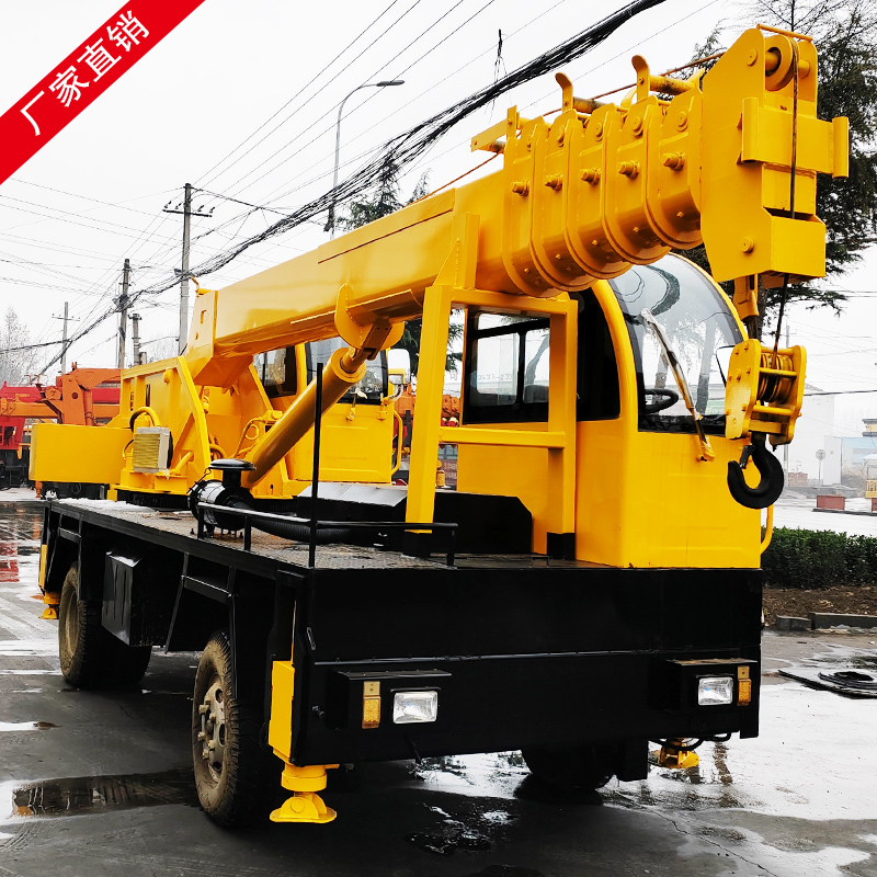 Four different types of self provided 6-ton and 8-ton fully hydraulic small cranes for agricultural and civil engineering. The manufacturer of the crane has direct delivery in stock