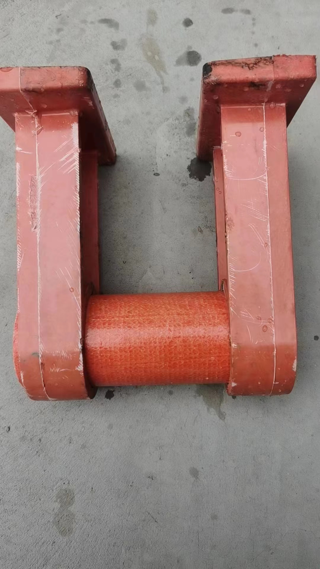 Jiahang Expressway guardrail support bridge cast iron anti-collision bracket welded Traffic barrier