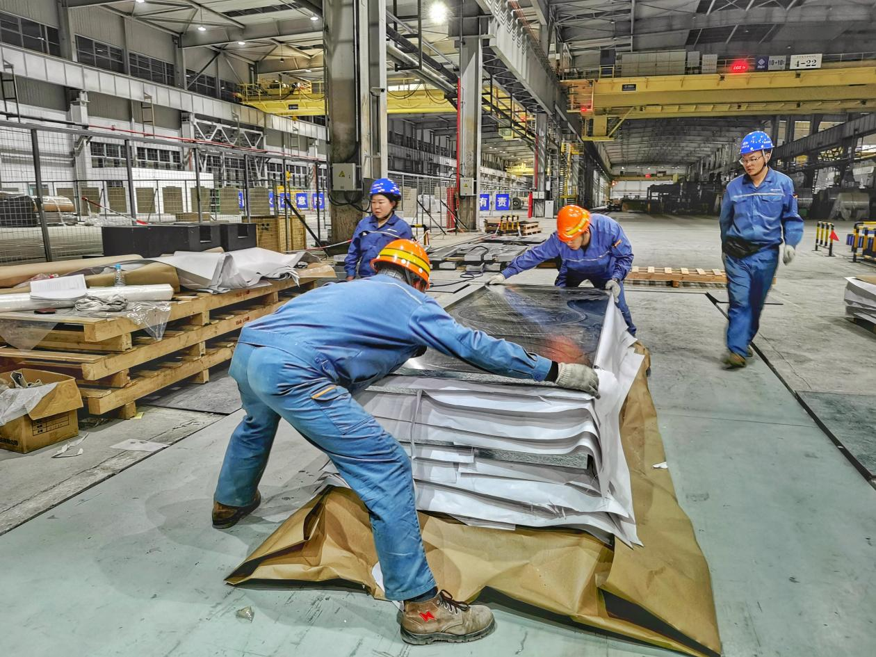 Xichi Technology, deep gray brushed anodized aluminum composite board, exhibition hall of the bank 4S store at the venue high-speed railway station