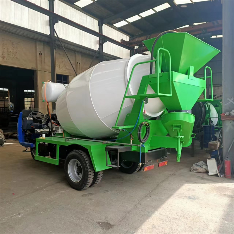 Retrofitting of a concrete mixing and transportation vehicle for the Wuzheng Tunnel Project to a five wheel 2.5 cubic meter commercial water mixing and mud truck