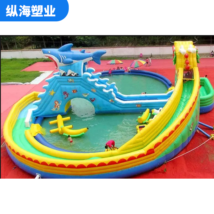 Customized specifications for outdoor children's water park in Zonghai Plastic Industry, an inflatable water slide