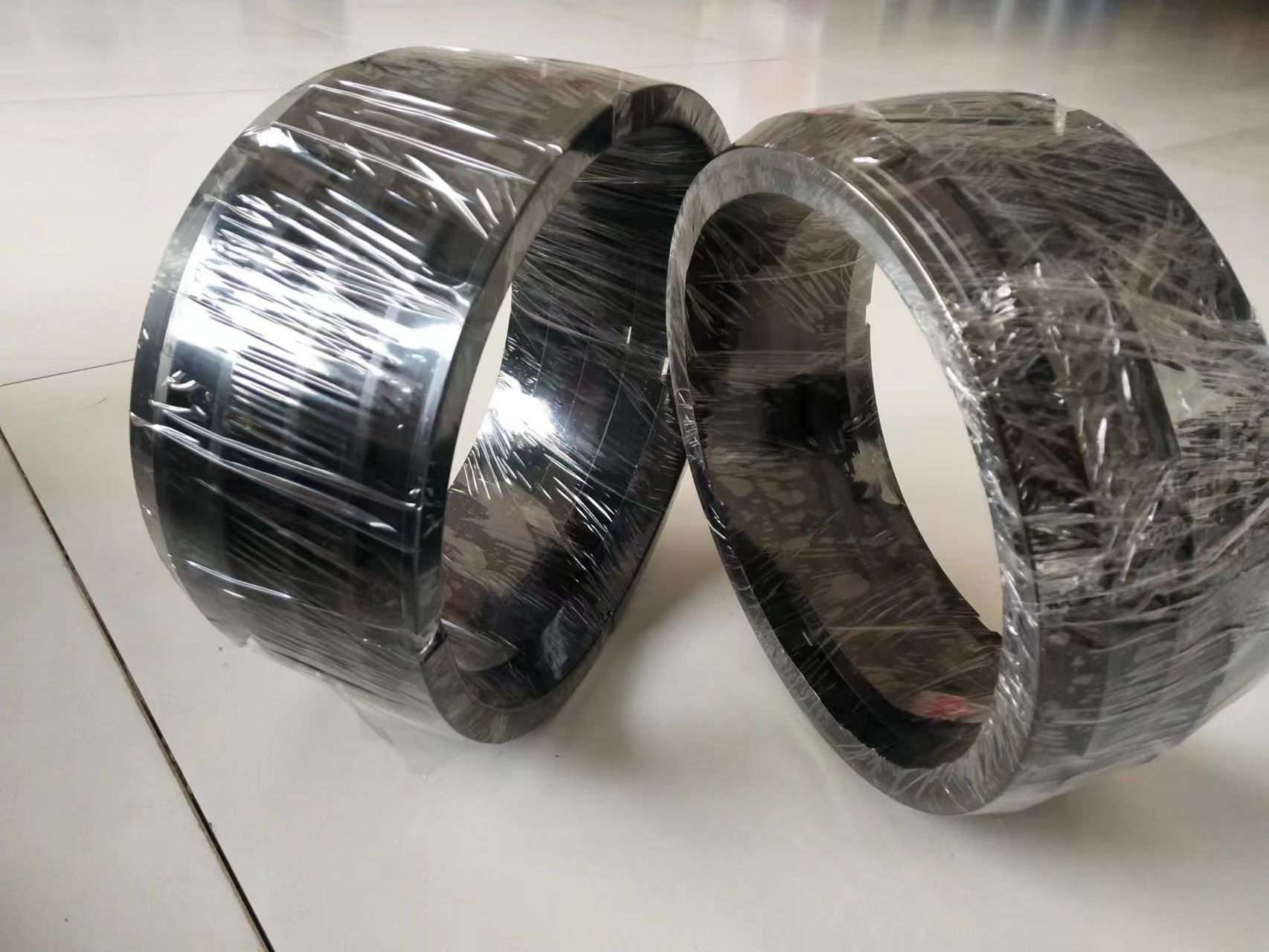 Chuang'ao supplies TC oil seal, which is high-temperature resistant, corrosion-resistant, and wear-resistant. The fluorine rubber framework is made of nitrile oil seal components