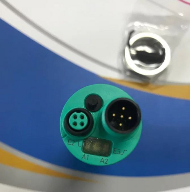UB4000-30GM-E5-V15倍加福超声波传感器UB4000-30GM-H3-V1