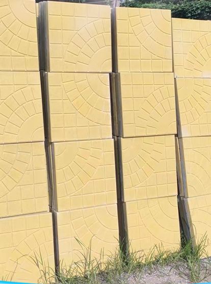 Yellow Türkiye tile courtyard cement color brick family paving courtyard brick 40 * 40cm