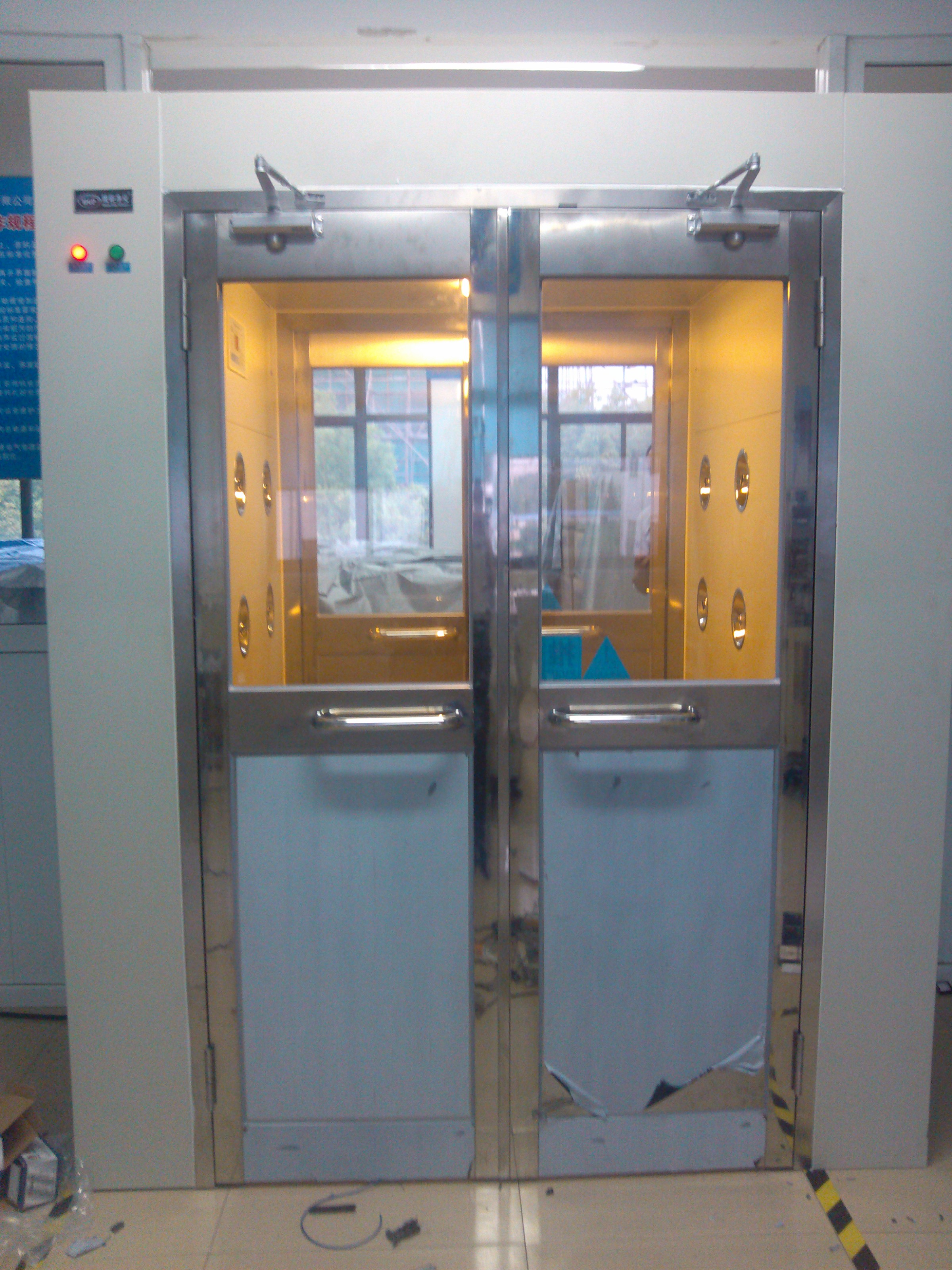 Professional after-sales manufacturer of parallel automatic door air shower room double blow automatic sliding door