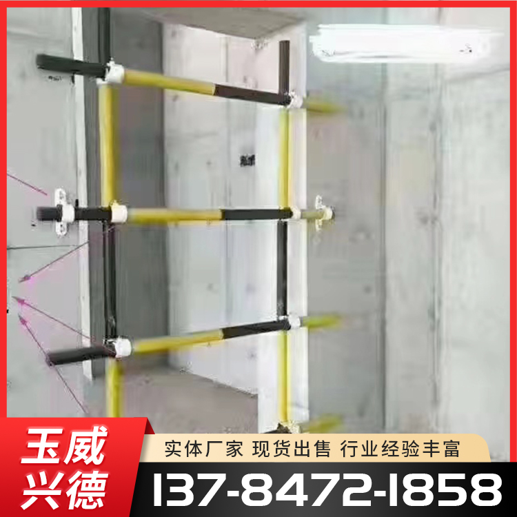 Standardized edge protection railing for construction sites, staircase handrails, upright poles, and temporary railings for staircase construction