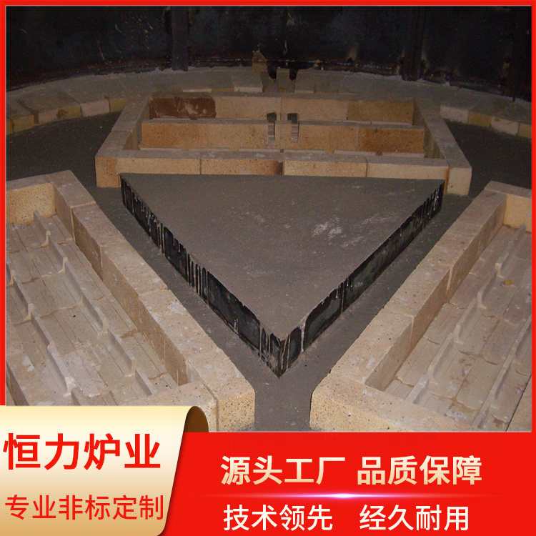 Crucible melting furnace (energy-saving) Small aluminum melting furnace with good insulation effect and constant force