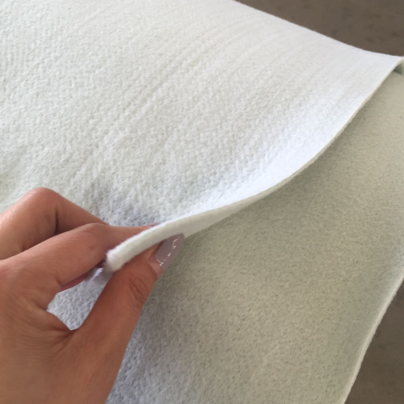 Soaring geotextile polyester staple Geotextile 200g white needle punched non-woven fabric for highway subgrade maintenance