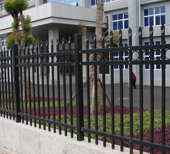 Zinc steel guardrails in residential areas, courtyard isolation guardrails, outdoor villas, iron protective fences, school factory walls, guardrails