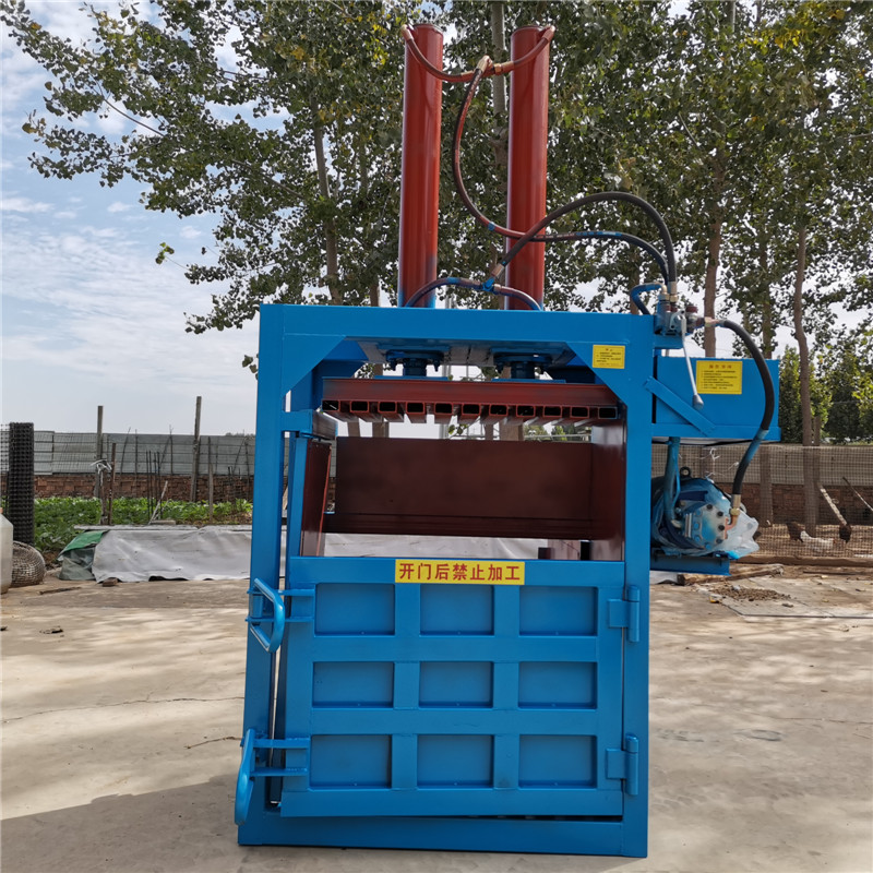 Single cylinder 20 ton small hydraulic baler corn husk bundling machine bottom plate reinforcement grass pressing compressor