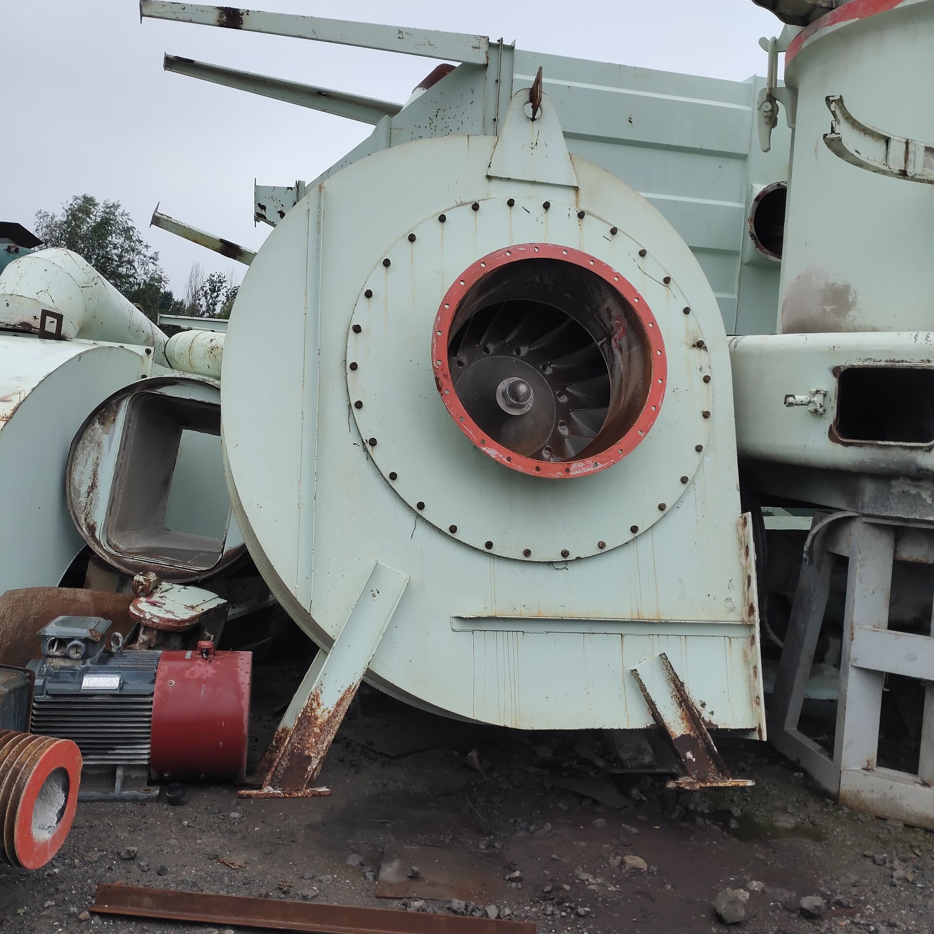 Used Liming European MTW175 Pulverizer Large Phosphate Rock 5R Raymond Mill