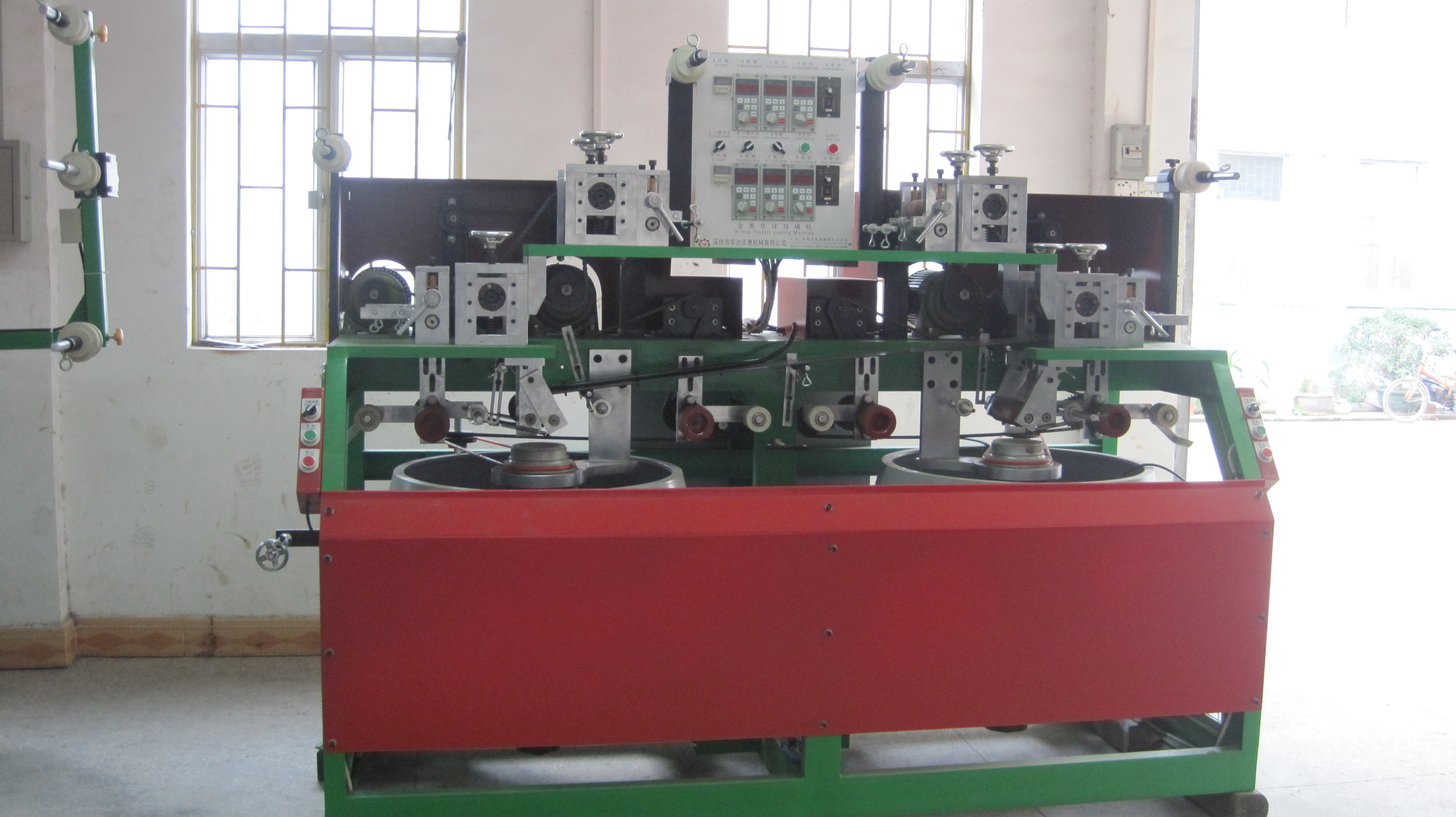 Huada Machinery Single Line Christmas Tree Clamping Machine HD-SX-2 Tree Clamping Machine Fork Clamping Machine